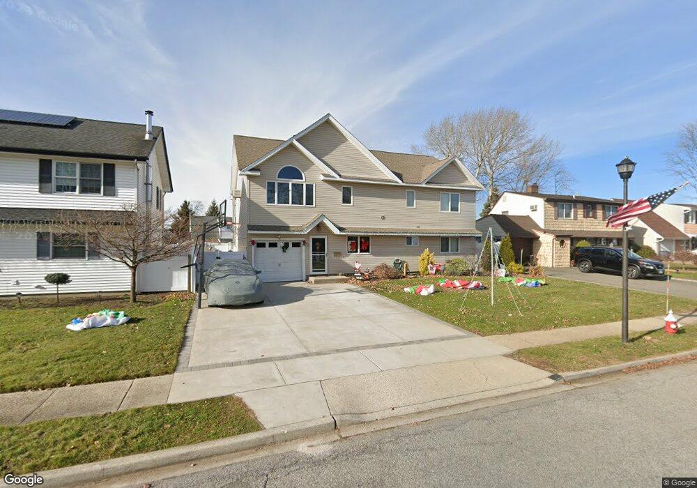 12 Mercury Ln, Levittown, NY 11756 - photo 1