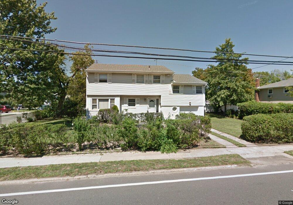 520 Peninsula Blvd, Cedarhurst, NY 11516 - photo 1