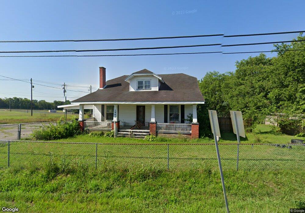 1943 W 7th St, Hopkinsville, KY 42240 - photo 1