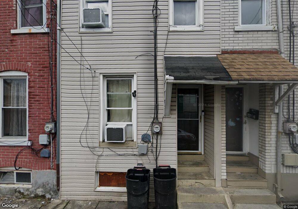 846 Elliger St, Allentown, PA 18102 - photo 1