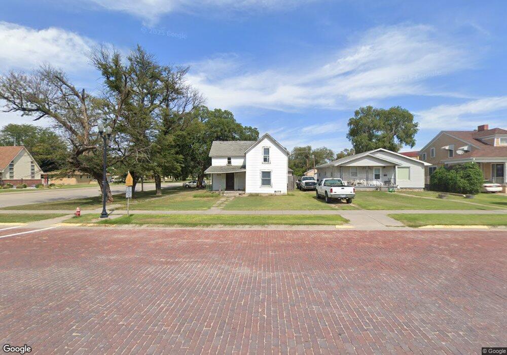 236 W Main St, Osborne, KS 67473 - photo 1