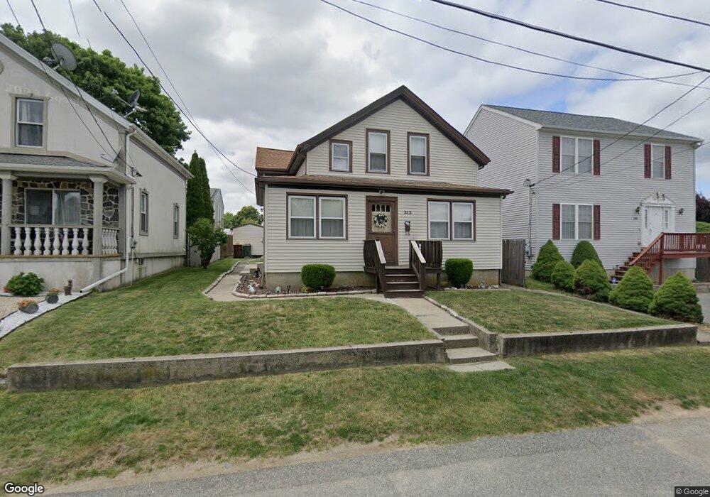 313 Smith St, Fall River, MA 02721 - photo 1