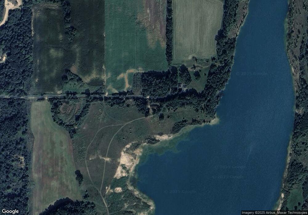 4325 Highview Dr, West Bend, WI 53090 - photo 1