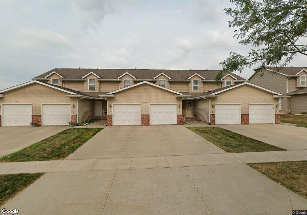 3526 Banar Dr SW unit E, Cedar Rapids, IA 52404 - photo 1