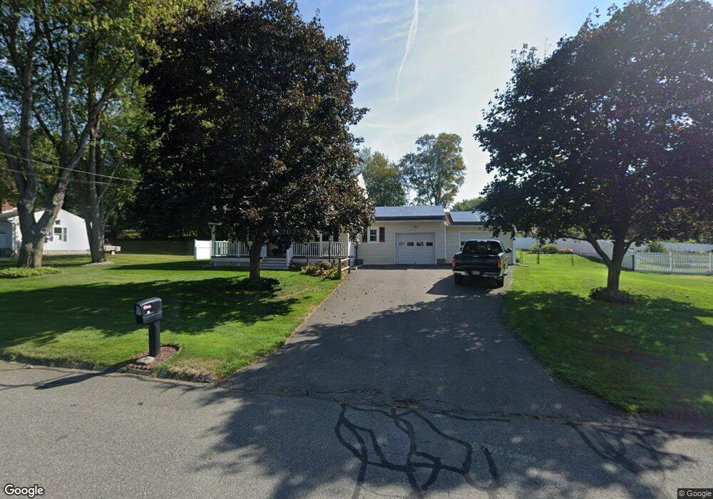 11 Mary Lyon Dr, Granby, MA 01033 - photo 1