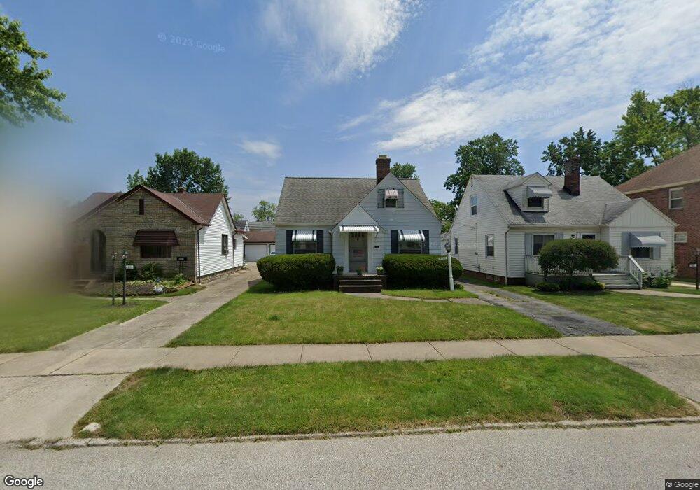 5217 Philip Ave, Maple Heights, OH 44137 - photo 1