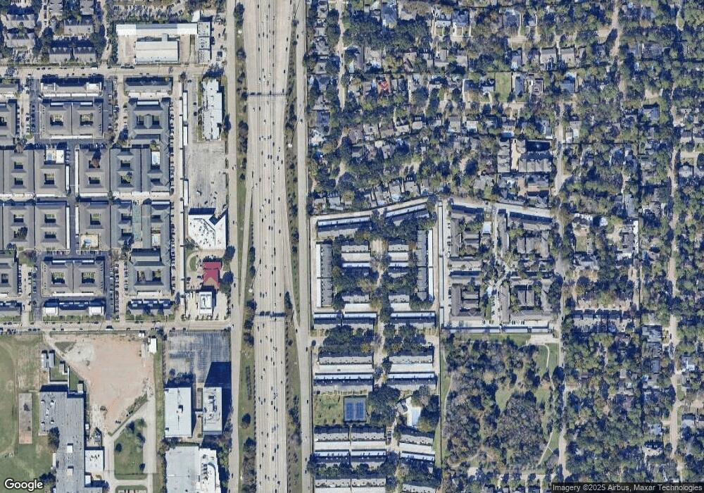 10366 Longmont Dr unit 49, Houston, TX 77042 - photo 1