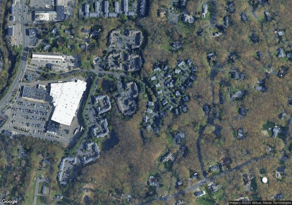 1010 Foxboro Dr, Norwalk, CT 06851 - photo 1