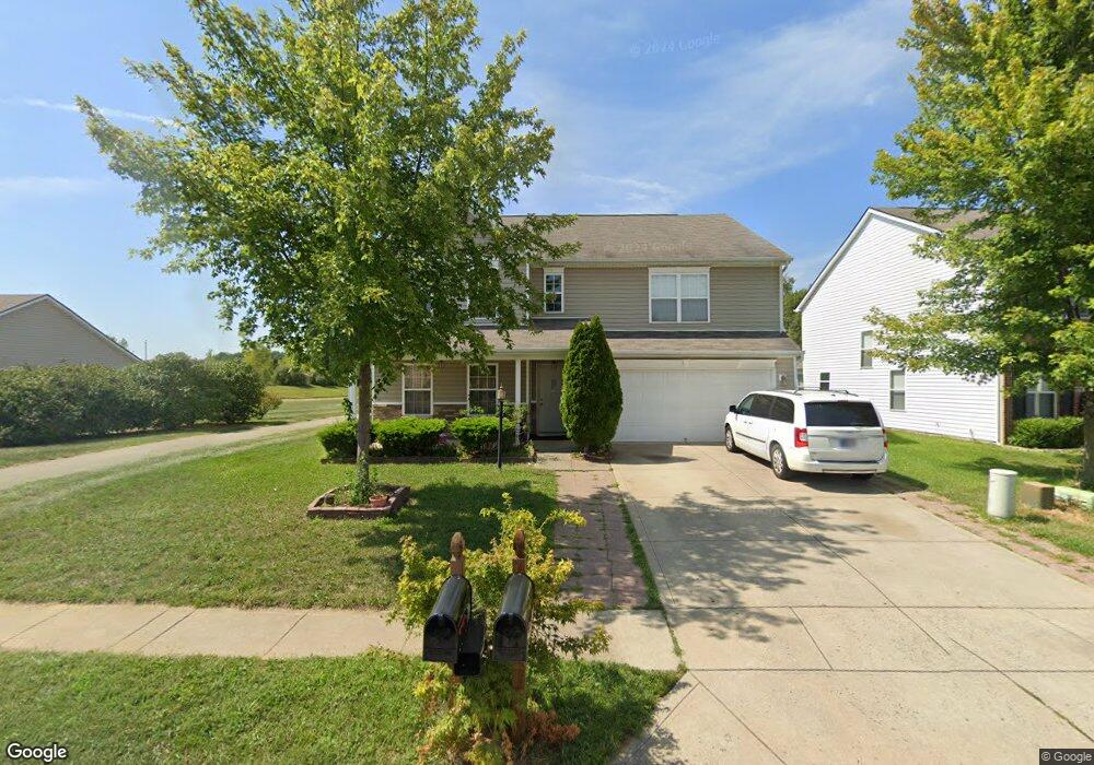 3290 Park View Dr, Columbus, IN 47201 - photo 1