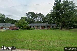 434 N Broad St, Doerun, GA 31744