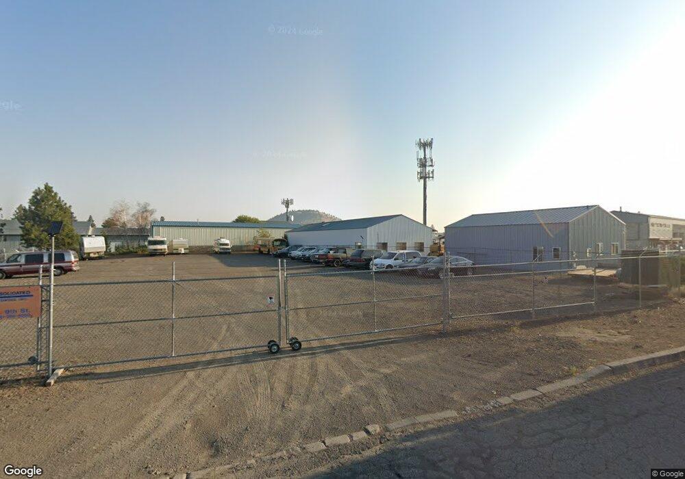 918 SE Zeller Ln, Bend, OR 97702 - photo 1