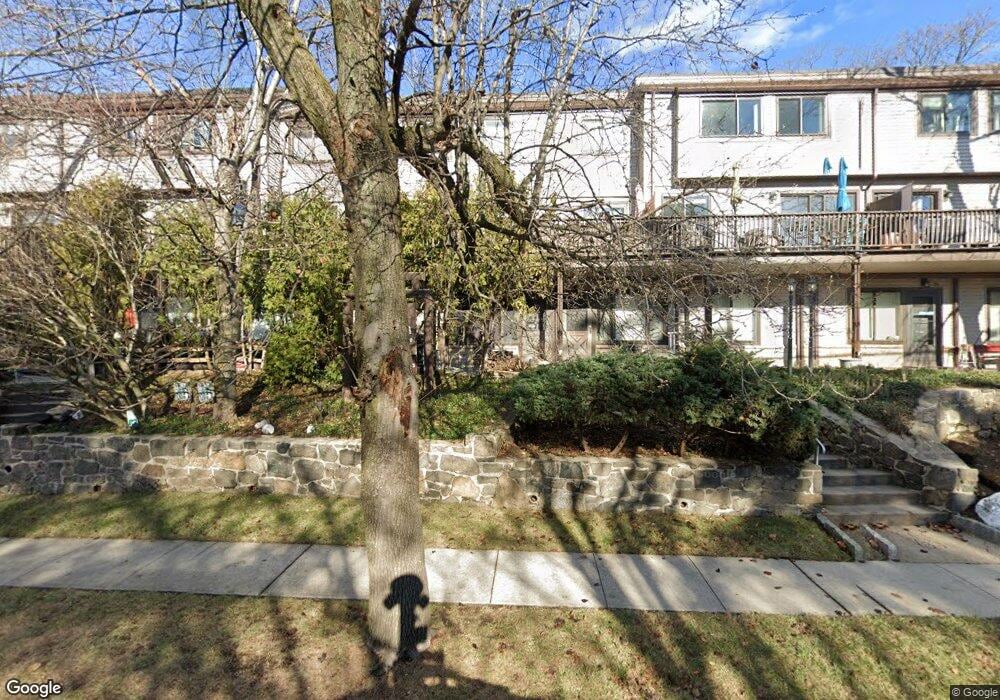 777 Tuckahoe Rd unit 18, Yonkers, NY 10710 - photo 1