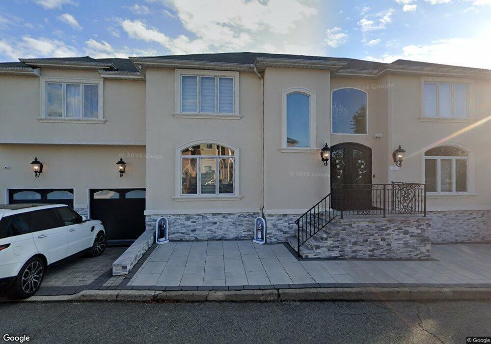 11 Wycliff Ln, Staten Island, NY 10312 - photo 1