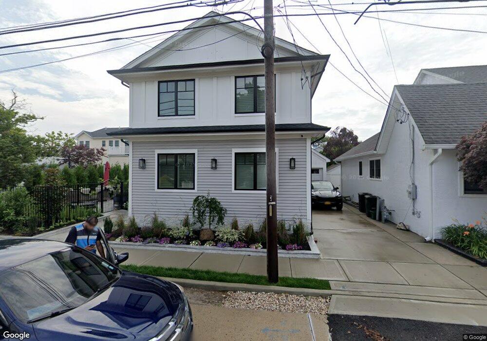 90 Glenwood Ave, Point Lookout, NY 11569 - photo 1