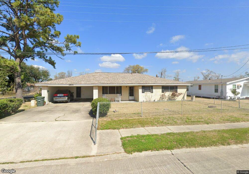 1901 Knapp St, Lake Charles, LA 70601 - photo 1