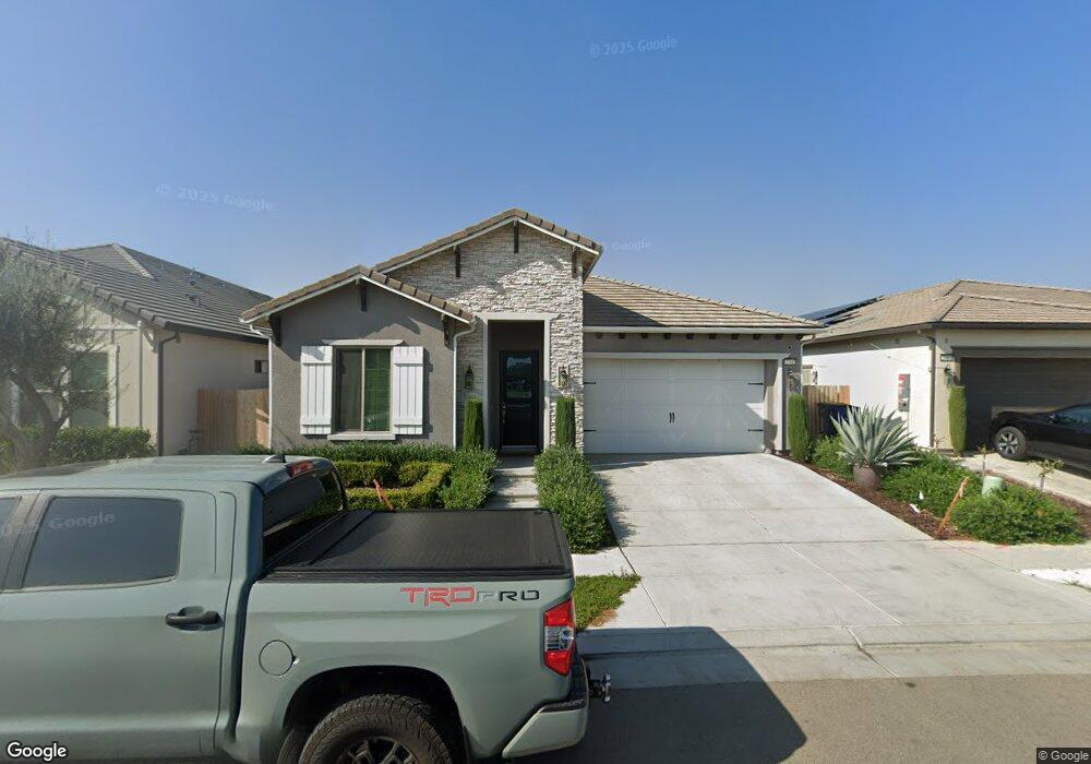 2761 N Armstrong Ave unit 2622096-9939, Fresno, CA 93727 - photo 1