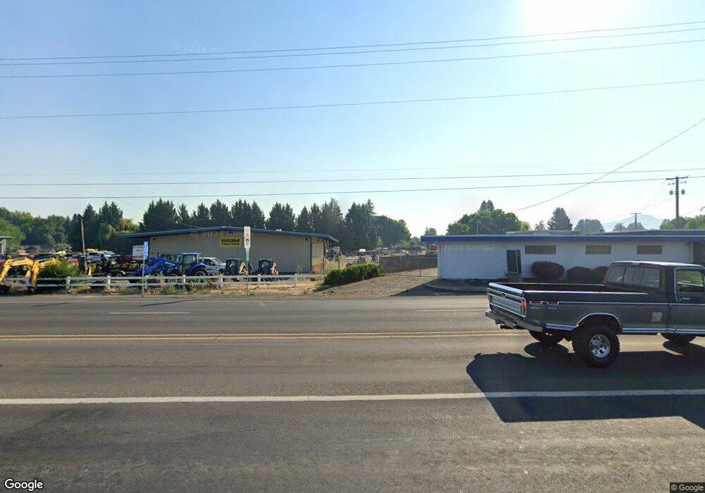 1010 S Front St, Central Point, OR 97502 - photo 1