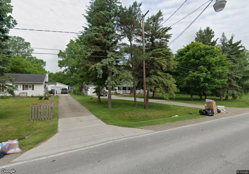 5225 N Center Rd, Flint, MI 48506 - photo 1