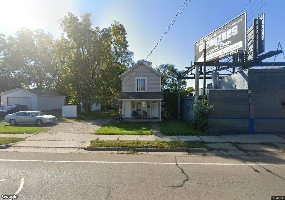 1017 N Martin Luther King jr Blvd unit 1017 N MLK Lower, Lansing, MI 48915 - photo 1