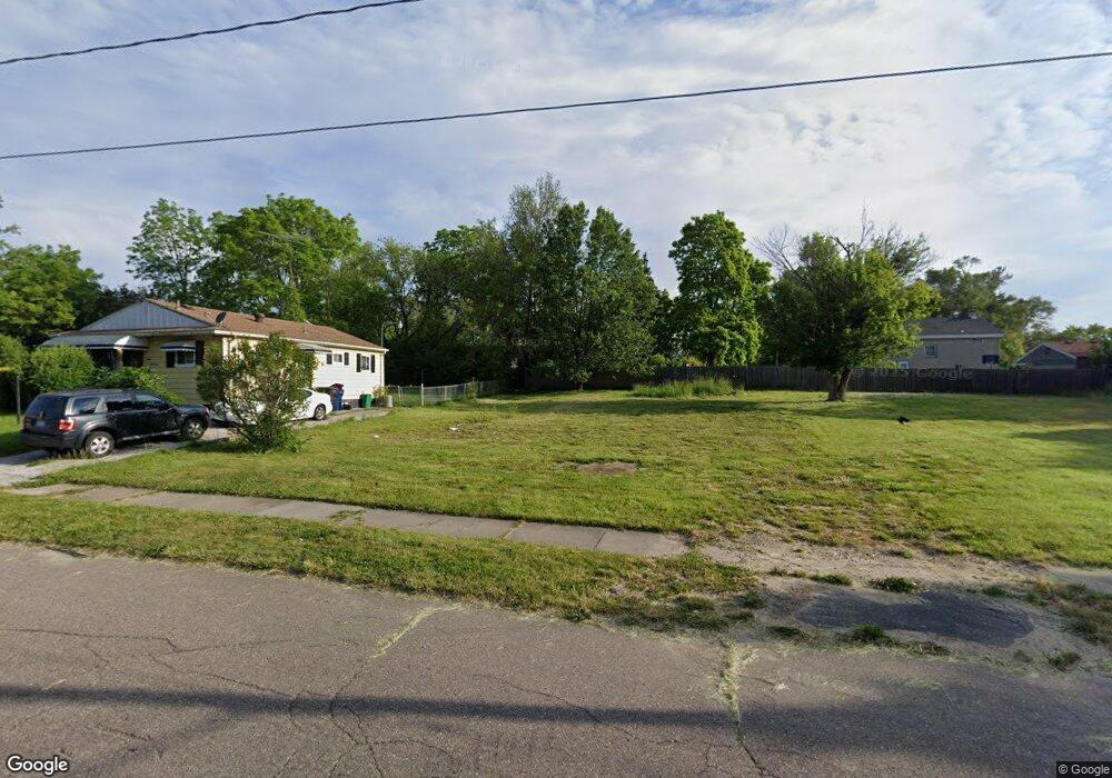 921 E Austin Ave, Flint, MI 48505 - photo 1