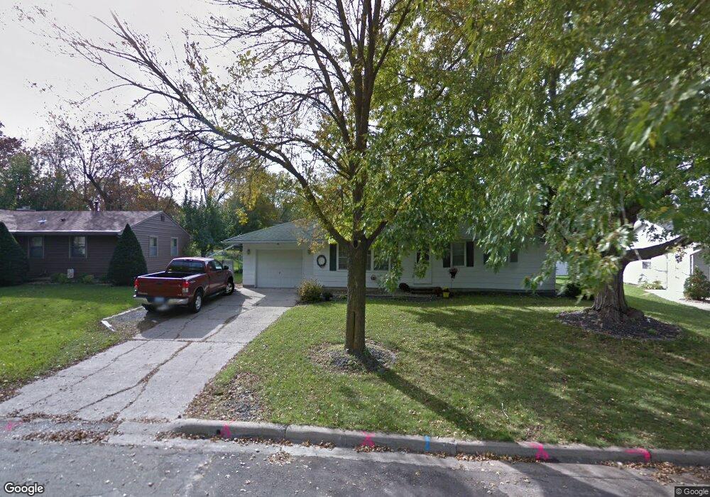 1006 Elmhill Dr, Albert Lea, MN 56007 - photo 1