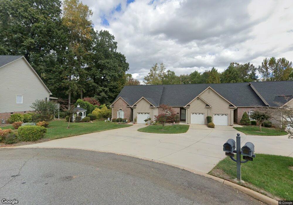 1515 Forest Park Dr, Statesville, NC 28677 - photo 1