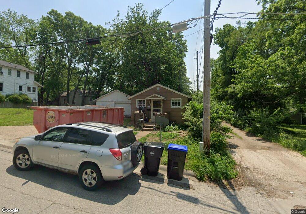 1107 SW 26th St, Topeka, KS 66611 - photo 1