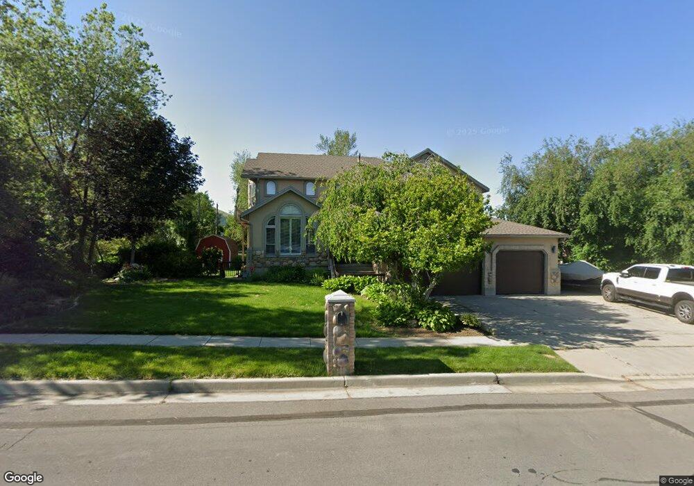 1892 Crescent View Dr, Sandy, UT 84092 - photo 1