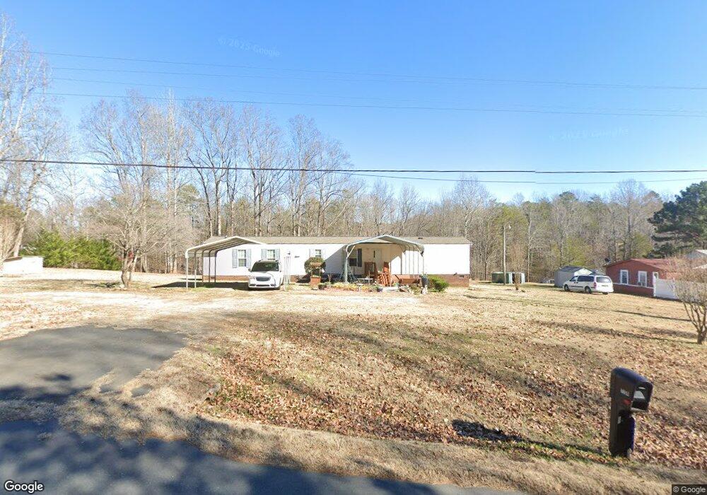 1154 Colonial Rd, Clover, SC 29710 - photo 1
