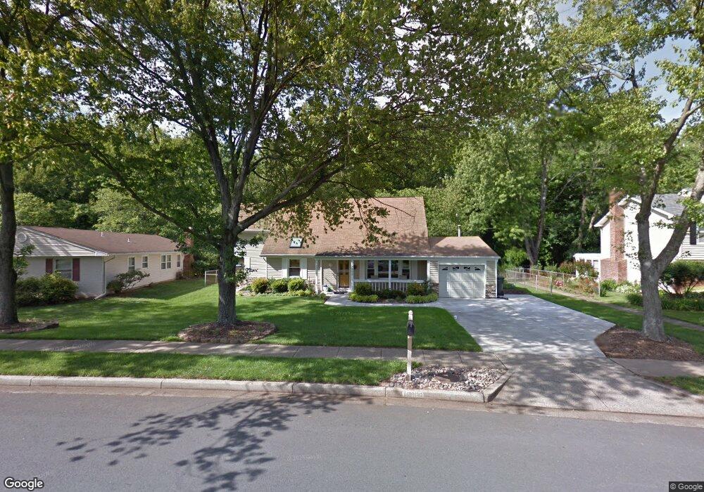 12902 Mount Royal Ln, Fairfax, VA 22033 - photo 1