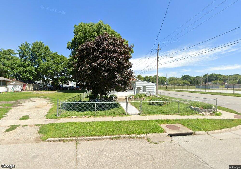 2952 Maple St, Des Moines, IA 50317 - photo 1