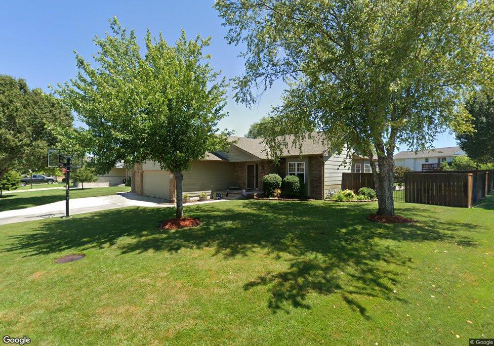1636 N Prairie Run Cir, Mulvane, KS 67110 - photo 1