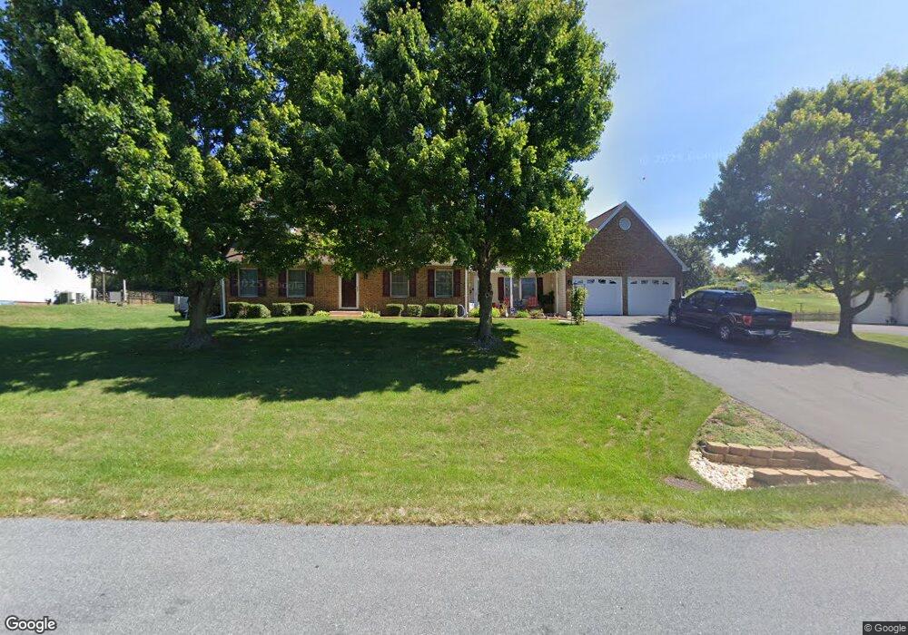 371 Strickler Ave, Waynesboro, PA 17268 - photo 1