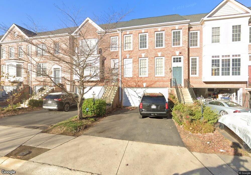 42108 Fremont Preserve Square, Stone Ridge, VA 20105 - photo 1