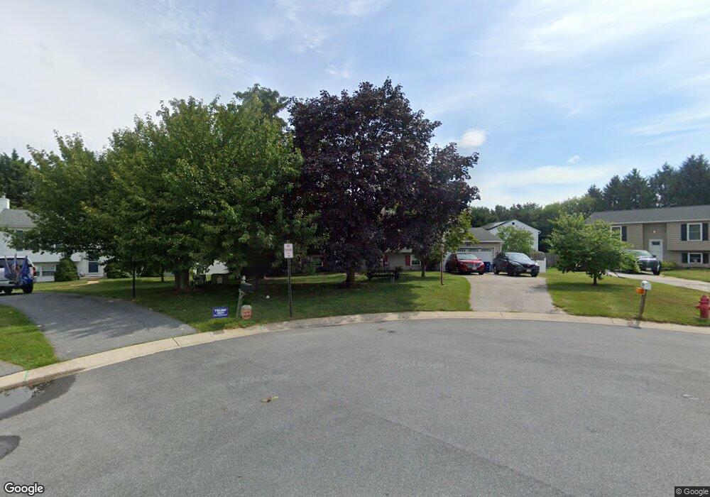 3323 Sutton Ct, Manchester, MD 21102 - photo 1