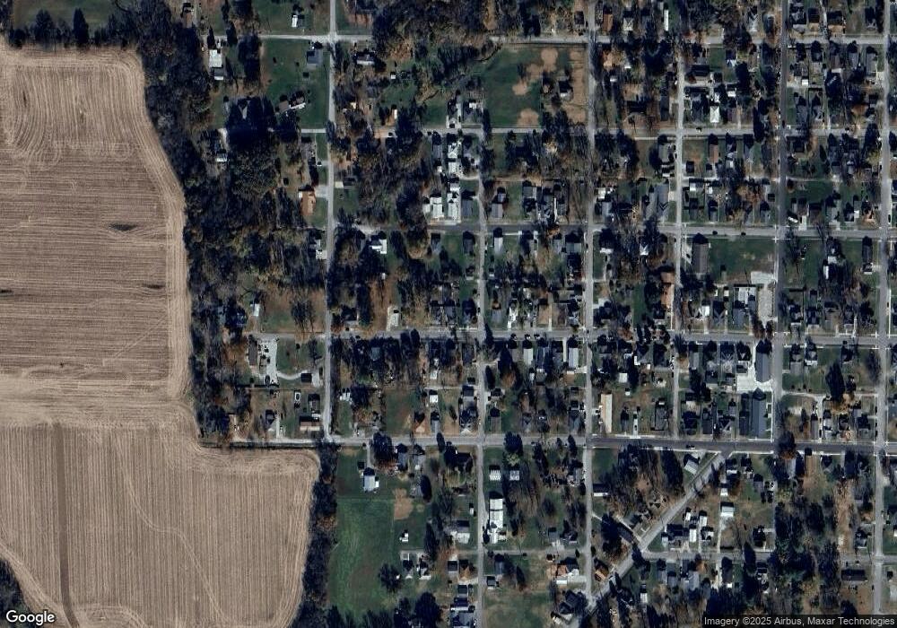 908 W 4th St, Bicknell, IN 47512 - photo 1