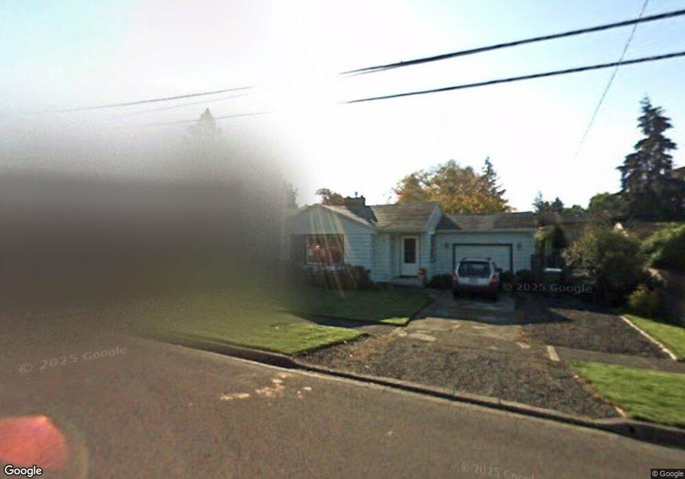 1530 E 2nd St, Newberg, OR 97132 - photo 1