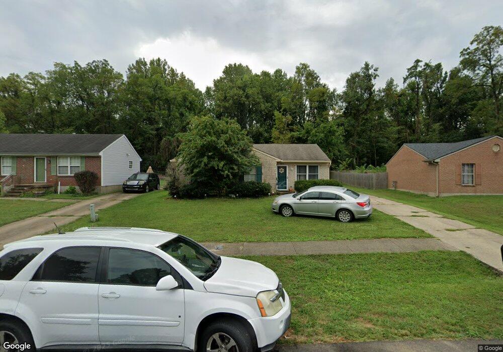 6610 Burlwood Dr, Louisville, KY 40229 - photo 1