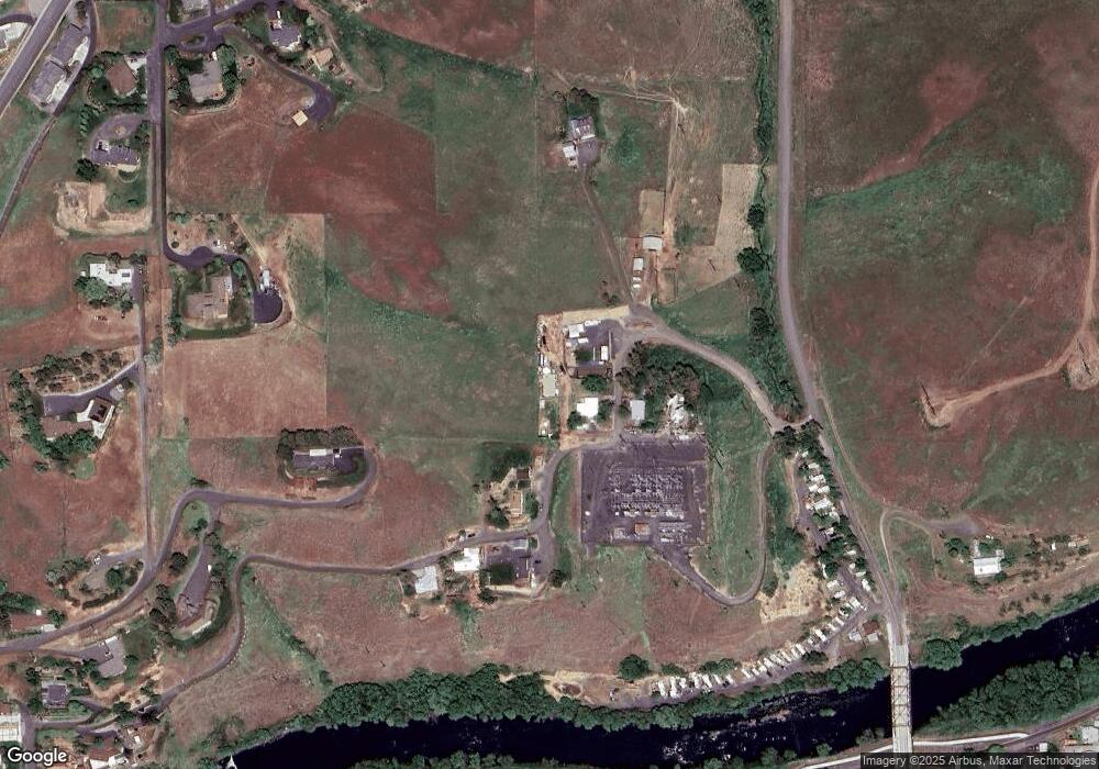 555 NE Ellis Place, Pendleton, OR 97801 - photo 1