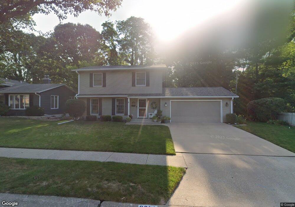 2914 2nd St, Moline, IL 61265 - photo 1