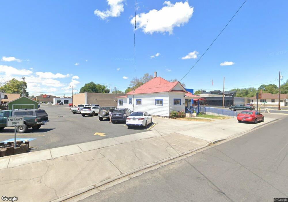 207 SW 9th St, Pendleton, OR 97801 - photo 1