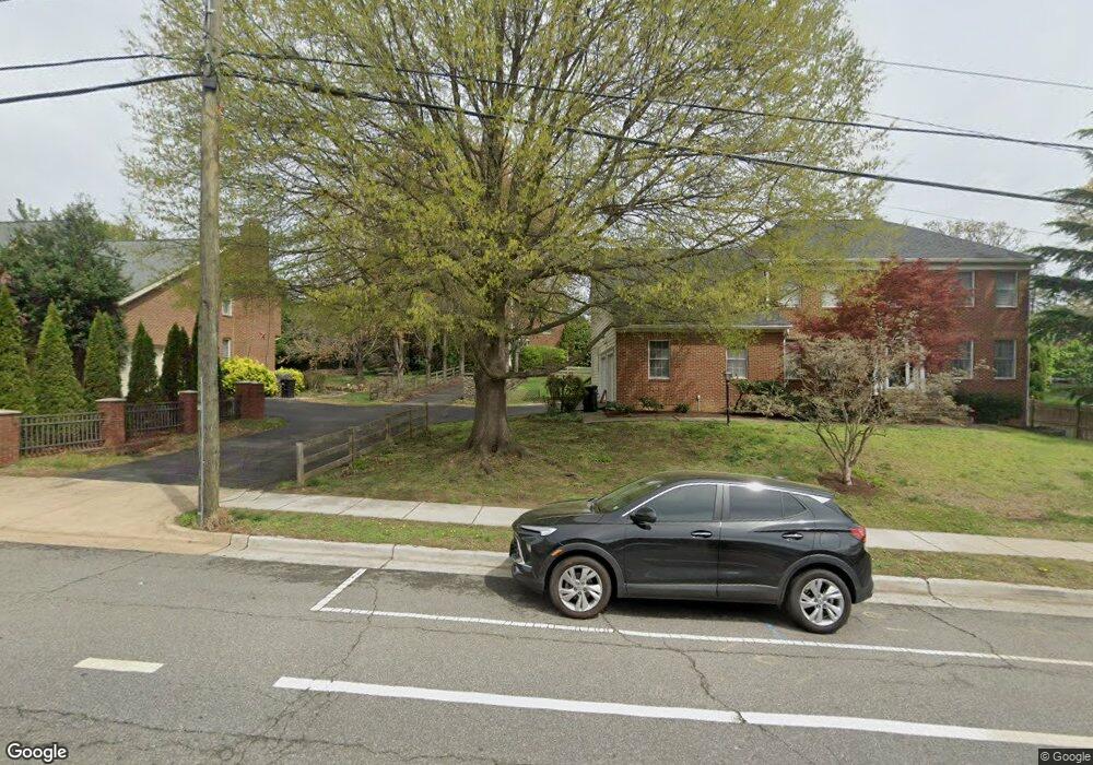 1005 Janneys Ln, Alexandria, VA 22302 - photo 1