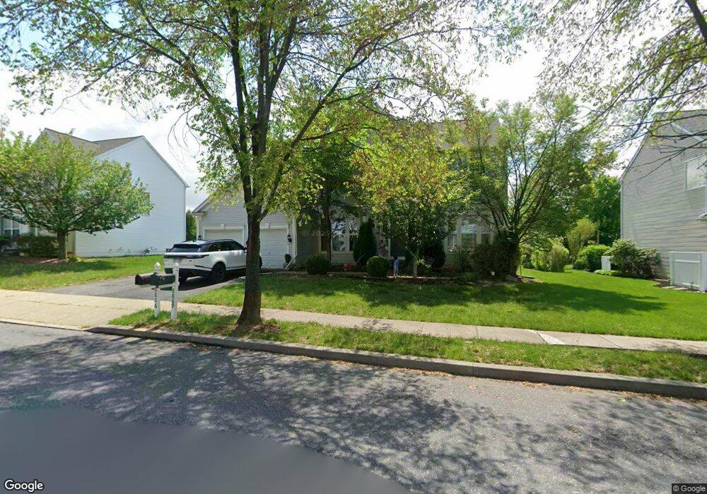 8886 Colebrook Dr, Breinigsville, PA 18031 - photo 1