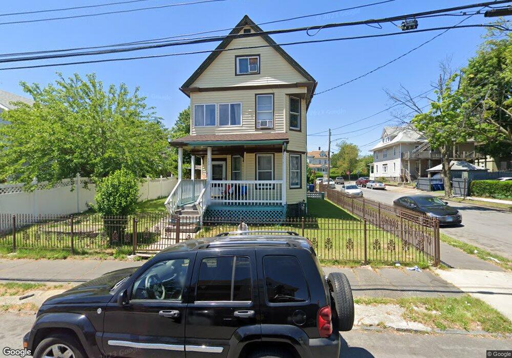 569 Park St, Bridgeport, CT 06608 - photo 1