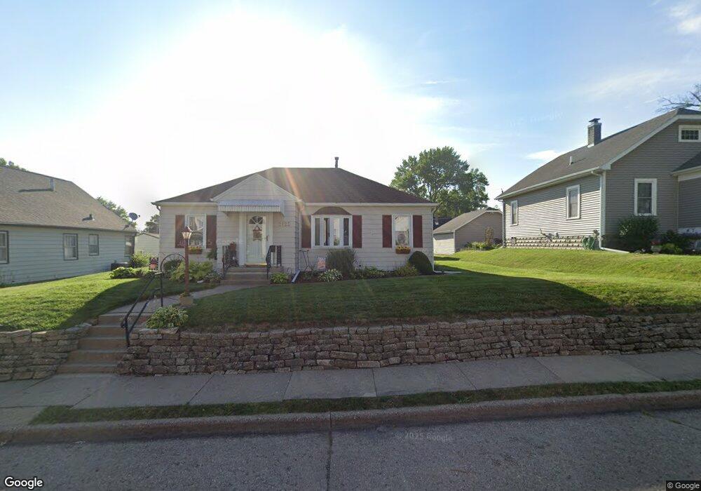 2125 N Howell St, Davenport, IA 52804 - photo 1