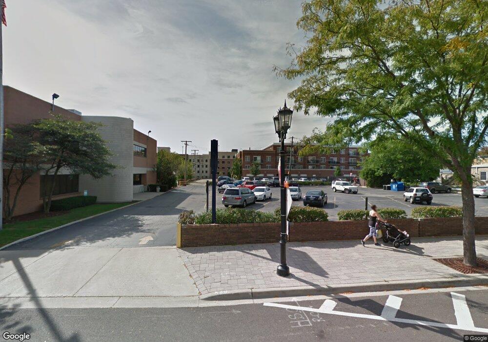 100 N Addison Ave unit FL4-ID862, Elmhurst, IL 60126 - photo 1