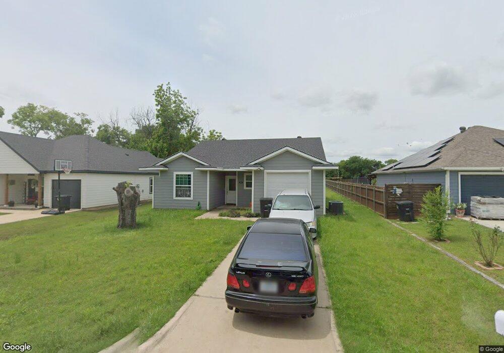 307 Blakney St, Cleburne, TX 76031 - photo 1