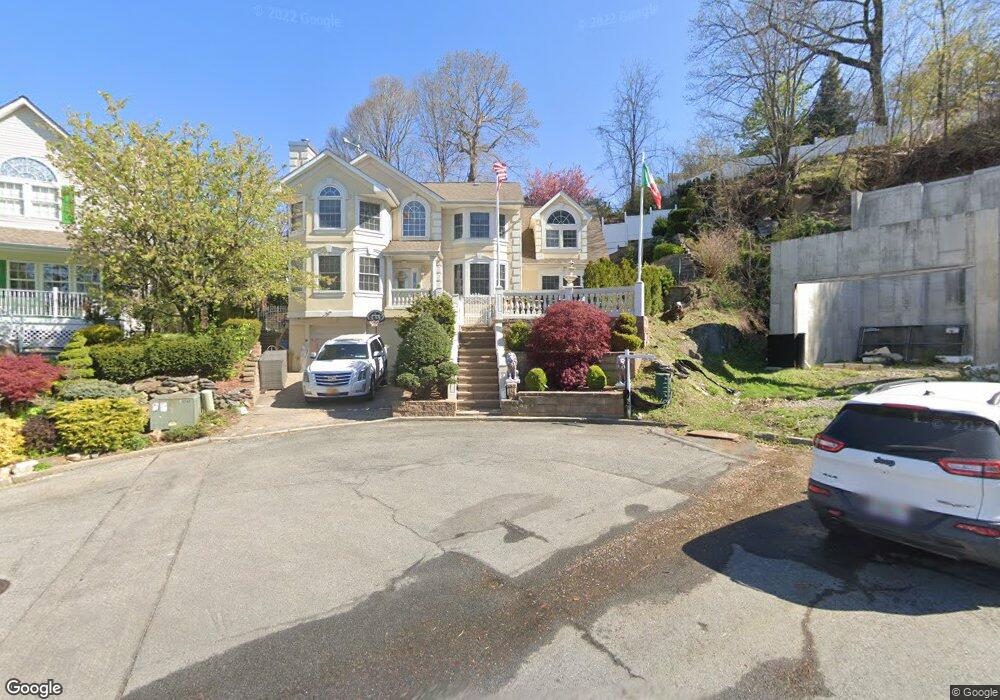 23 Via Trenta Ct, Yonkers, NY 10710 - photo 1