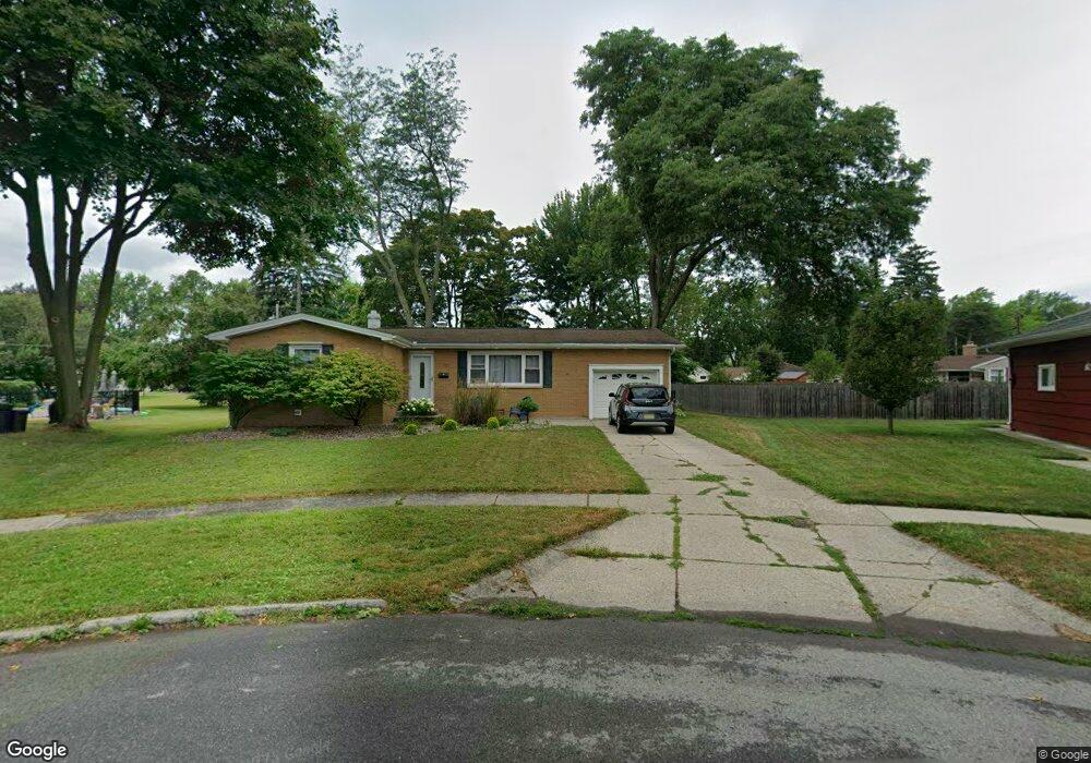 16 Niagara Cir, North Tonawanda, NY 14120 - photo 1