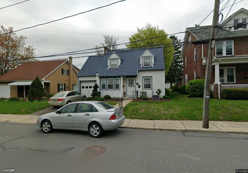 107 N Custer Ave, New Holland, PA 17557 - photo 1